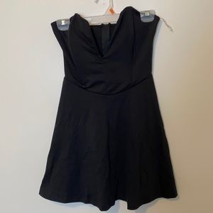 Black short strapless plunging V-neck dress